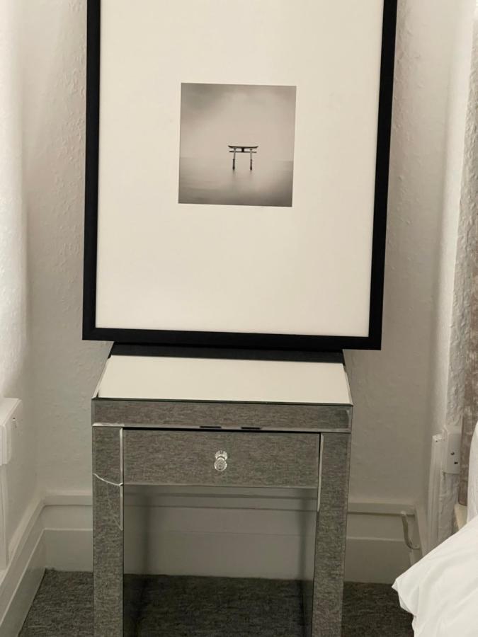 Hendon Park Apartments In London The Hyde Ngoại thất bức ảnh